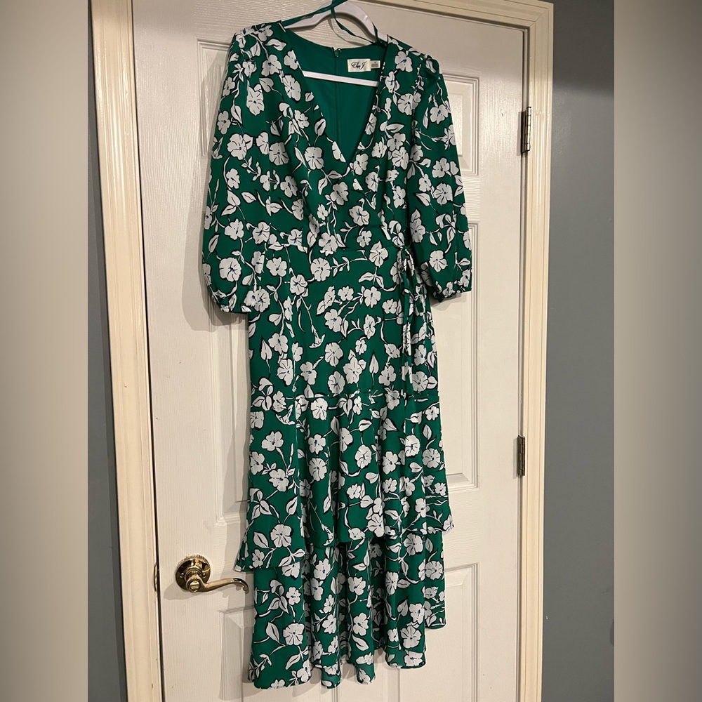 Eliza J Floral Dress - Picture 1 of 5